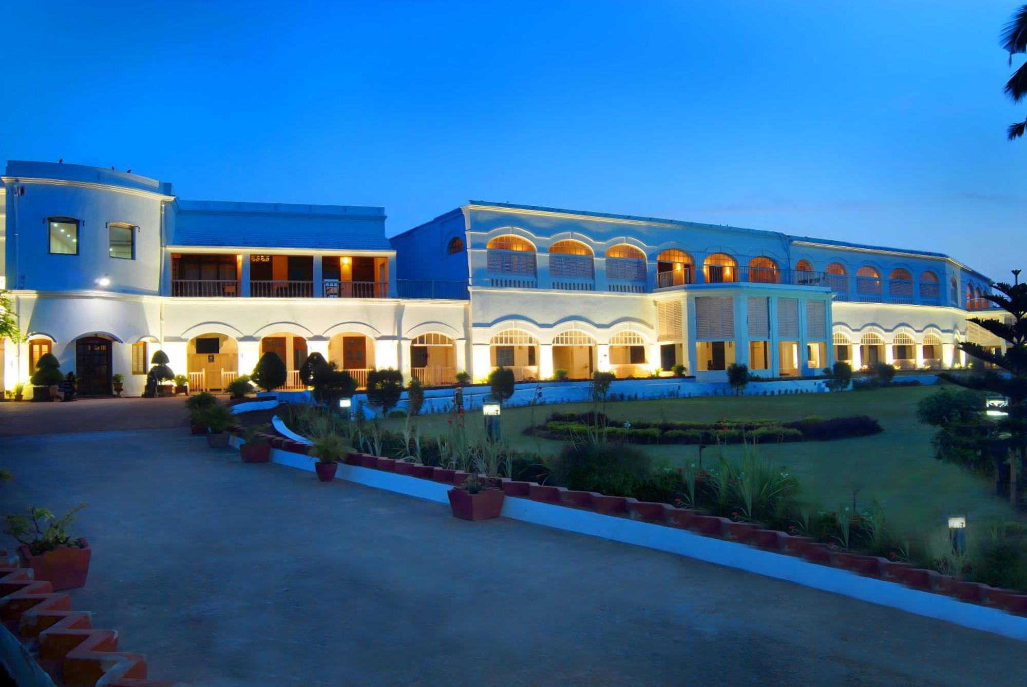 Chanakya Bnr Hotel Puri Dış mekan fotoğraf