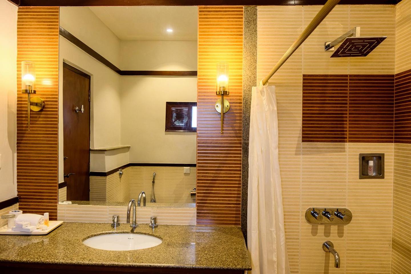 Chanakya Bnr Hotel Puri Dış mekan fotoğraf