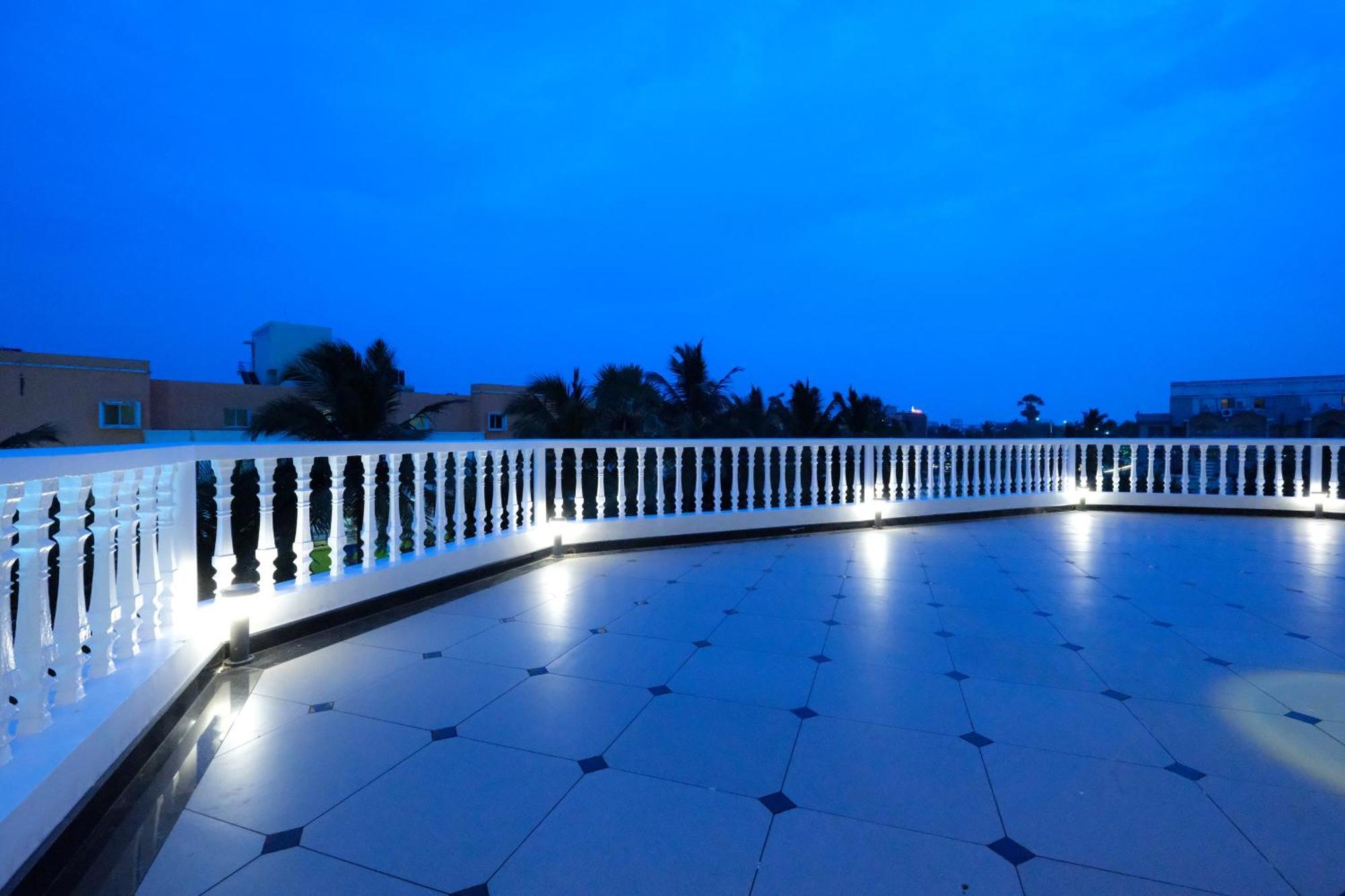 Chanakya Bnr Hotel Puri Dış mekan fotoğraf
