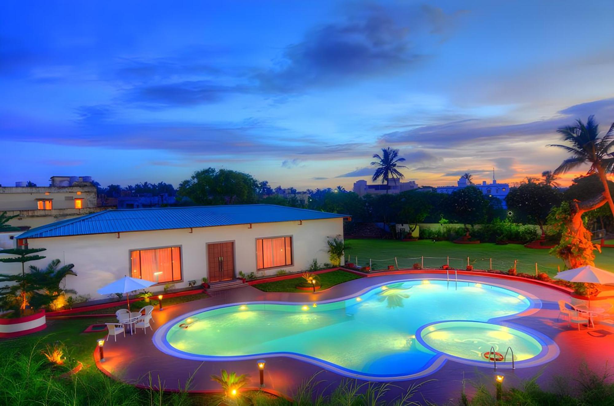Chanakya Bnr Hotel Puri Dış mekan fotoğraf